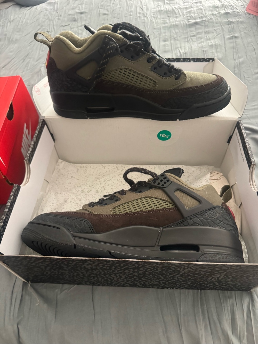 Jordan Men's Olive, Black & Brown Retro Basketball Sneakers